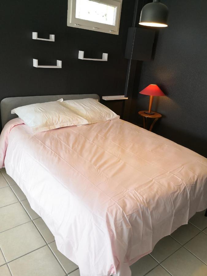 Chambre Meublee Avec Vue Panoramique A Perigueux Sanilhac  Bagian luar foto